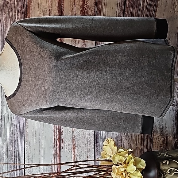 NWOT LINEA LEISURE BY LOUIS DELL'OLIO GRAY & BLACK LONG SLEEVE PULLOVER TOP - Picture 1 of 12